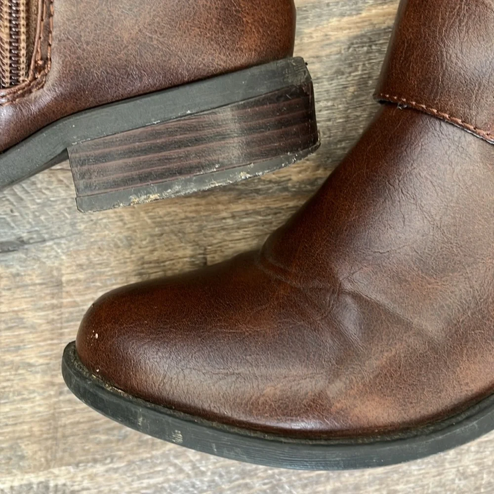 Guess Riding Boots - Picture 5 of 9